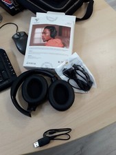 Cuffia wireless headphones usato  Villavallelonga