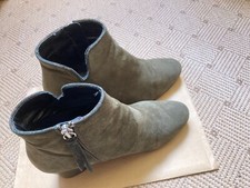 Bottines nubuck kaki d'occasion  Saint-Parres-aux-Tertres