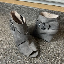 Vince camuto ankle for sale  Lathrop