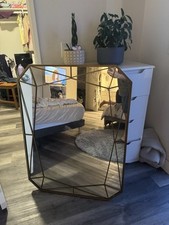 Modern geometric wall for sale  North Hollywood