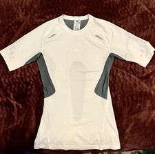 Maglietta sportiva adidas usato  Vigevano