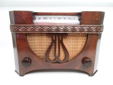 RÁDIO TUBO AM TROMBERG CARLSON 1101-HM SER 13 ANTIGO ORNAMENTADO MADEIRA Reproduz comprar usado RÁDIO TUBO AM TROMBERG CARLSON 1101-HM SER 13 ANTIGO ORNAMENTADO MADEIRA Reproduz comprar usado  Enviando para Brazil