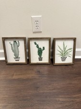 Set beautiful framed for sale  Spring Hill