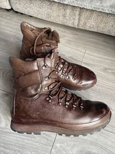 Altberg defender boots for sale  CHISLEHURST