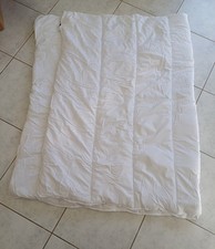 Couette 140x200 d'occasion  Lagnieu