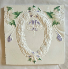 GORGEOUS ENGLISH RAISED ART NOUVEAU  ANTIQUE 6 INCH TILE comprar usado  Enviando para Brazil