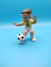 Estatueta Enesco 4,5" menino jogador chutando bola gol futebol #10 comprar usado  Enviando para Brazil
