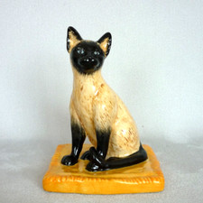 Royal doulton figurine. for sale  BRENTWOOD