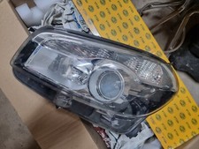 Faro anteriore nissan usato Faro anteriore nissan usato  Pavia
