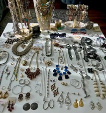 Vintage new jewelry for sale  Havertown