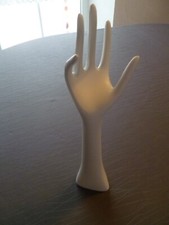 Schmuckhalter hand weiß gebraucht kaufen  Gerolfingen