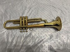 Trompeta Huttl Modelo 34395 Metal Dorado Válvula Pistón Instrumento de Viento Nuevo segunda mano  Embacar hacia Mexico