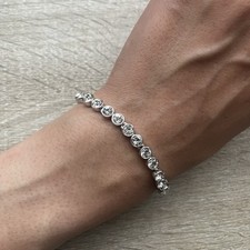 bracelet swarovski d'occasion bracelet swarovski d'occasion Expédié en Belgium