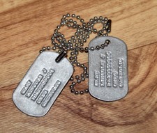 Colar promocional raro Mafia 3 III Lincoln Clay J Dog Tags PS4 Xbox One colecionável comprar usado Colar promocional raro Mafia 3 III Lincoln Clay J Dog Tags PS4 Xbox One colecionável comprar usado  Enviando para Brazil