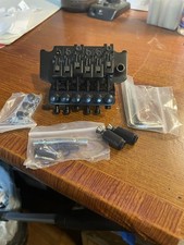 Usado, Floyd Rose parece nunca usado encontrado na sala dos fundos da loja de música comprar usado  Enviando para Brazil