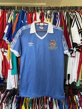CAMISA UMBRO MASCULINA RETRÔ MANCHESTER CITY 1981 CUP FINAL HOME tamanho GG comprar usado  Enviando para Brazil