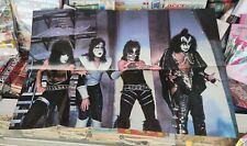 Poster pieghevole kiss usato  Acqui Terme