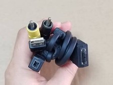 Cavo usb multiuso usato  Spedire a Italy