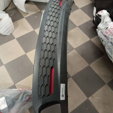 Rivestimento inf. paraurti usato  Italia