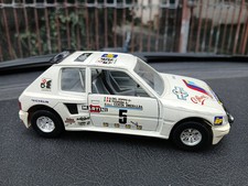Macchinina burago peugeot usato  Saronno