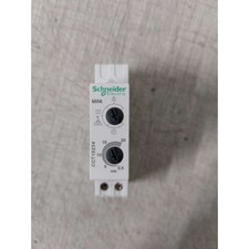 Schneider cct15234 temporizzat usato  Italia
