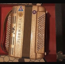 Accordeon vintage bon d'occasion  Clermont-Ferrand-