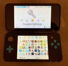 Nintendo 2ds black for sale  BIGGLESWADE