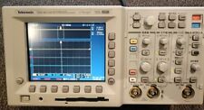 Osciloscópio Digital Tektronix TDS 3012B 100MHz 1.25GS/s - TDS3012B Usado comprar usado  Enviando para Brazil