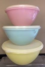 Conjunto de tigelas vintage Tupperware pastel com tampas - 3 rosa amarelo azul 234-11 234-22 233-9, usado comprar usado  Enviando para Brazil