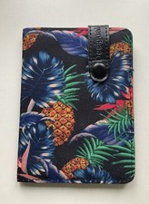 Desigual passport hülle gebraucht kaufen  Eppstein