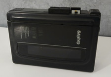Walkman musicassette sanyo usato  Valenzano