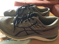 Asics cumulus grau gebraucht kaufen  Fahrenzhausen