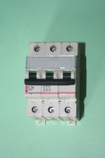 Disjoncteur poles 380v d'occasion  Mimizan