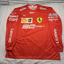 Camisa Scuderia Ferrari masculina 3XL vermelha corrida F1 manga longa 90 anos logotipos patrocinadores comprar usado Camisa Scuderia Ferrari masculina 3XL vermelha corrida F1 manga longa 90 anos logotipos patrocinadores comprar usado  Enviando para Brazil