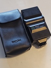 Ricoh speedlite 300 d'occasion  Marseille XIV
