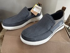 Skechers men hands for sale  Westfield