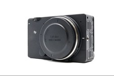 Sigma mirrorless digital for sale  BLACKBURN
