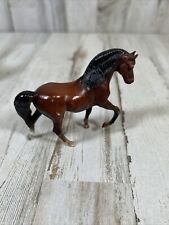 Usado, Estatueta vintage 1975 Breyer Molding Co cavalo galopante preto 4"x2 1/2" comprar usado  Enviando para Brazil