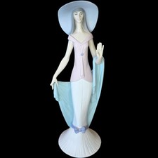 Lladro 6213 lady for sale  Cameron