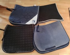 Schabracke sattelunterlage war gebraucht kaufen Schabracke sattelunterlage war gebraucht kaufen  Melsungen