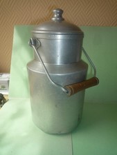 Pot lait aluminium d'occasion  Lorquin