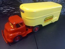 Wyandotte van line for sale  Newark
