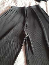 Zara black short for sale Zara black short for sale  BILLINGSHURST