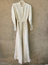 Ancienne robe longue d'occasion  La Suze-sur-Sarthe