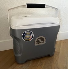 Igloo recreational cooler for sale  Longmont