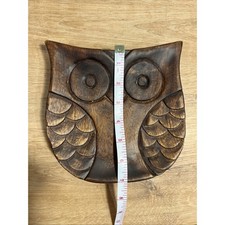 Arte de parede coruja olhos largos, madeira maciça escura esculpida com grão Urban Outfitters comprar usado  Enviando para Brazil