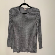 One clothing shirt for sale  Olathe