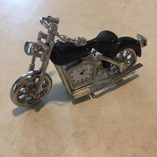 Relógio de motocicleta clássico relíquia desktop com lata de armazenamento preto e cromado, usado comprar usado Relógio de motocicleta clássico relíquia desktop com lata de armazenamento preto e cromado, usado comprar usado  Enviando para Brazil