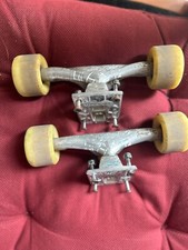 Skateboard truck thunder usato  Torino