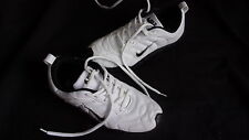 Baskets nike blanc d'occasion  Solliès-Pont